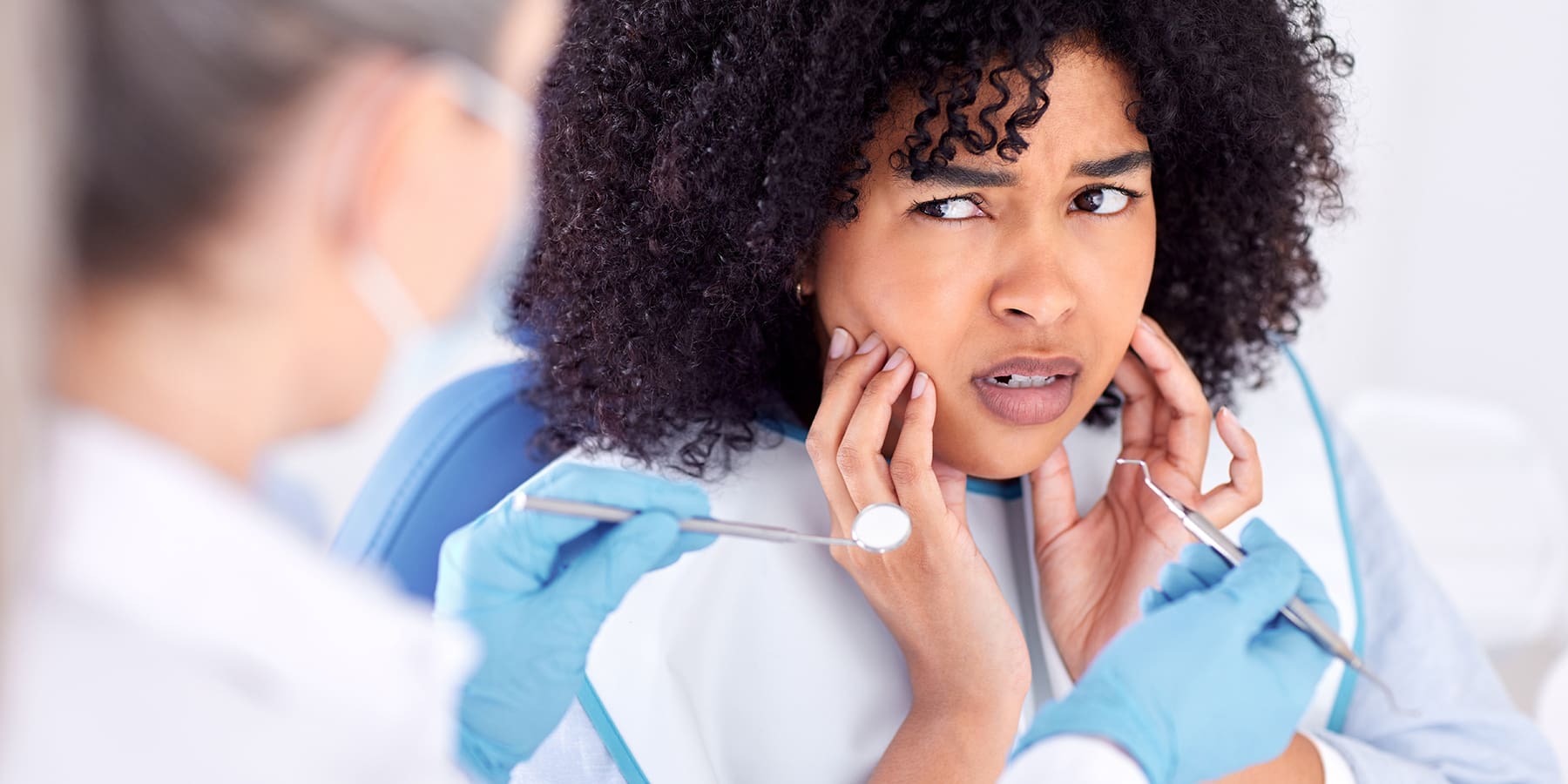 Broken Tooth? Swollen Jaw? Your Guide to Emergency Oral Surgery