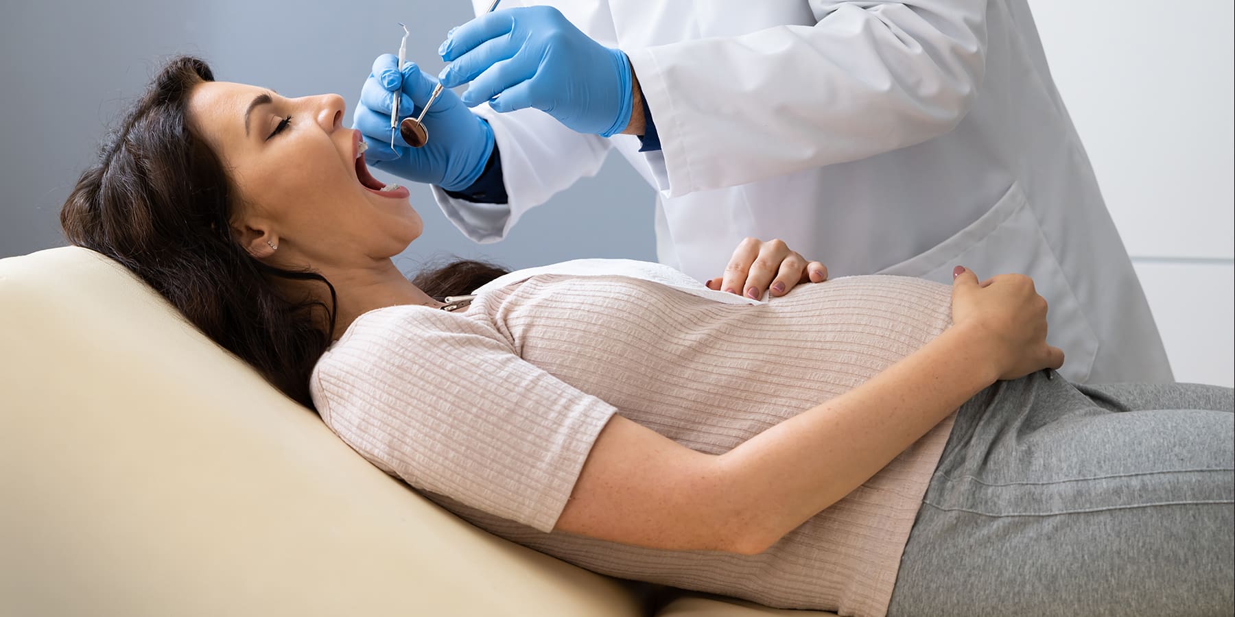 Can You Get Your Wisdom Teeth Removed While Pregnant?